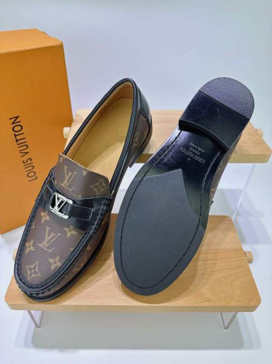 Picture of Louis Vuitton Shoes _SKULVsz38-45mnf063014377